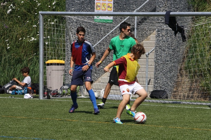 Village Camps International Summer Camp Leysin, Switzerland 2025-08-09 https://www.villagecamps.com/journals_admin/images/687-23-pitch (113).jpg